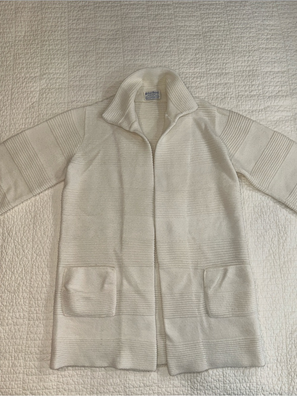 Vintage British Vogue Cream Open-Front Knit Cardigan Cottagecore Knit Medium